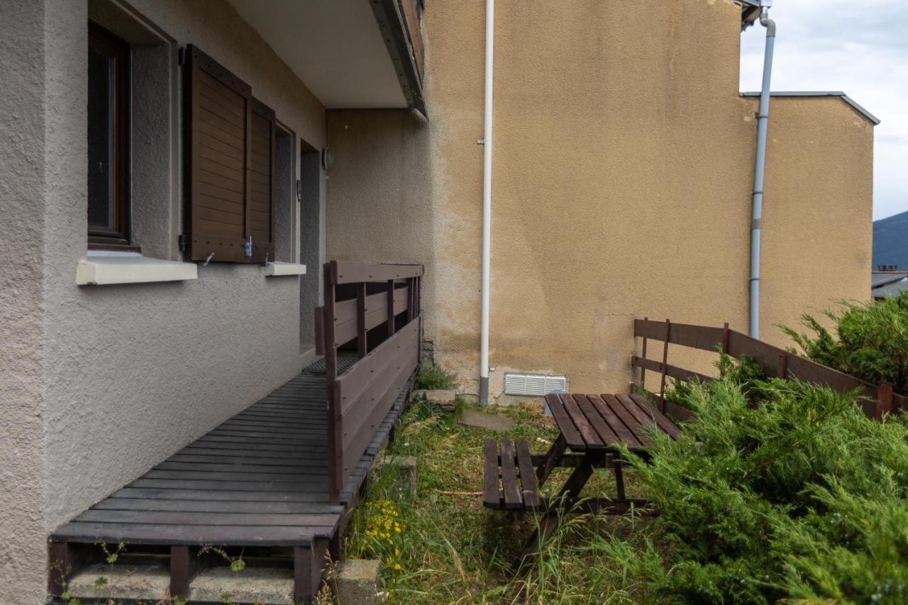 Jeanne - Appartement Vue Lac Et Montagnes Les Angles  Exterior photo